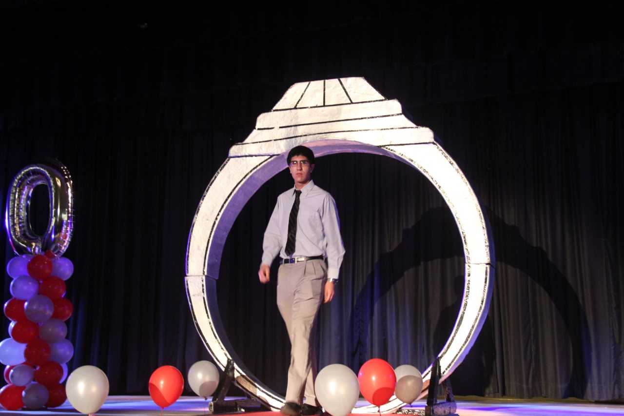 Ring Ceremony Honors Rising Seniors