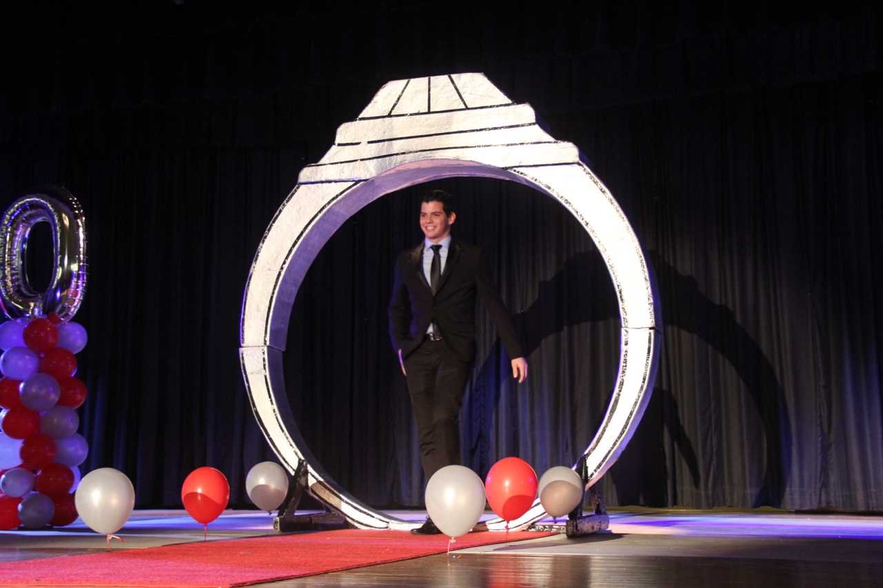 Ring Ceremony Honors Rising Seniors