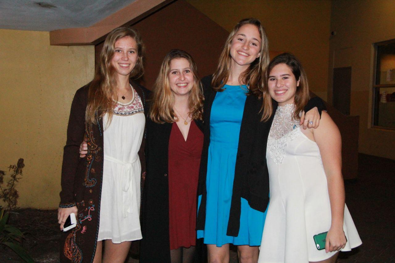 IB Class of 2017 Attend Annual Pinning