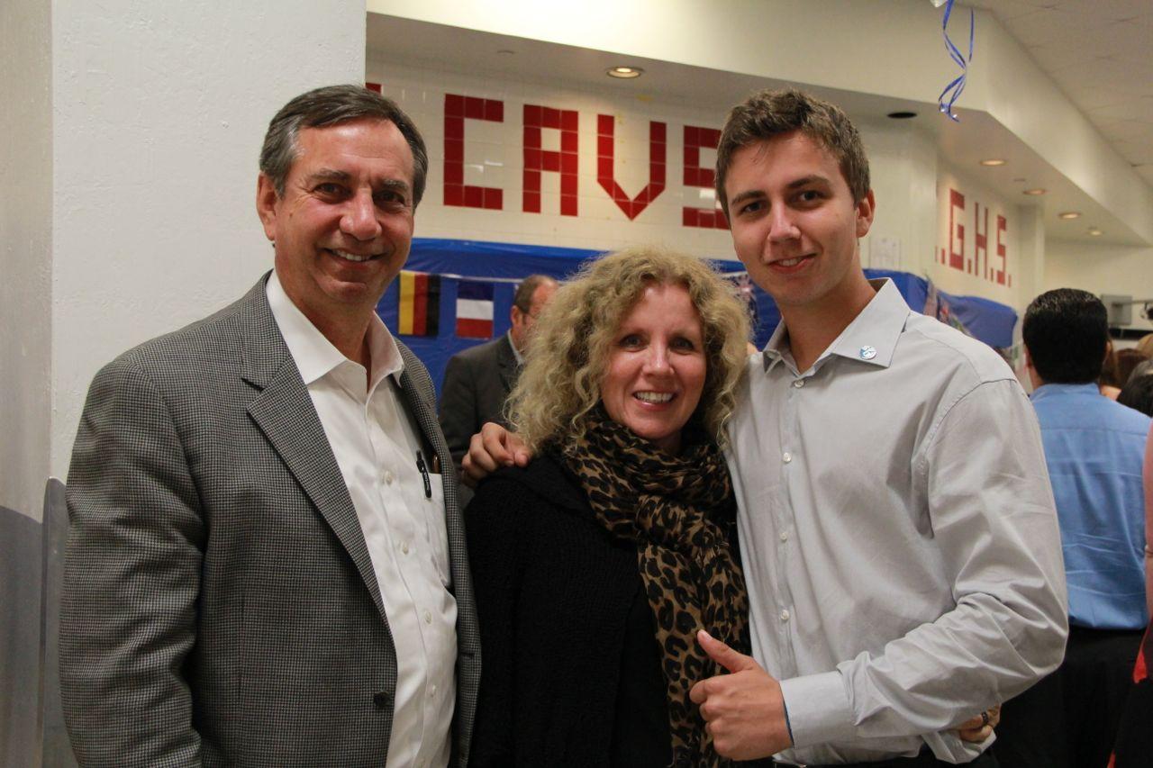 IB Class of 2017 Attend Annual Pinning