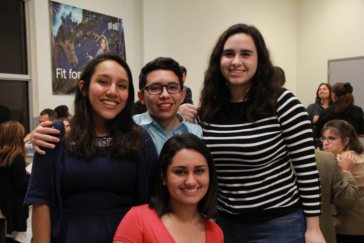 IB Class of 2017 Attend Annual Pinning