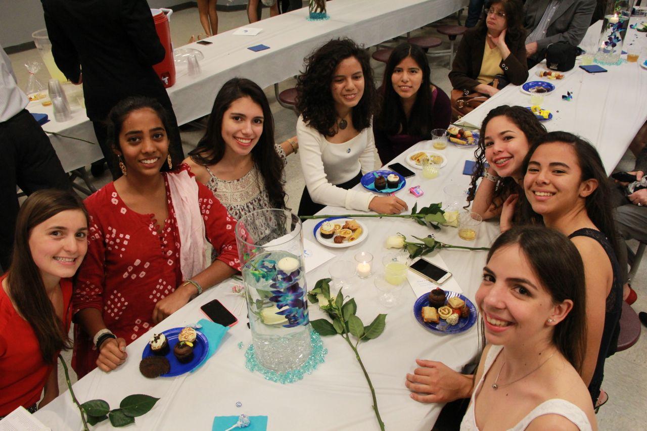 IB Class of 2017 Attend Annual Pinning