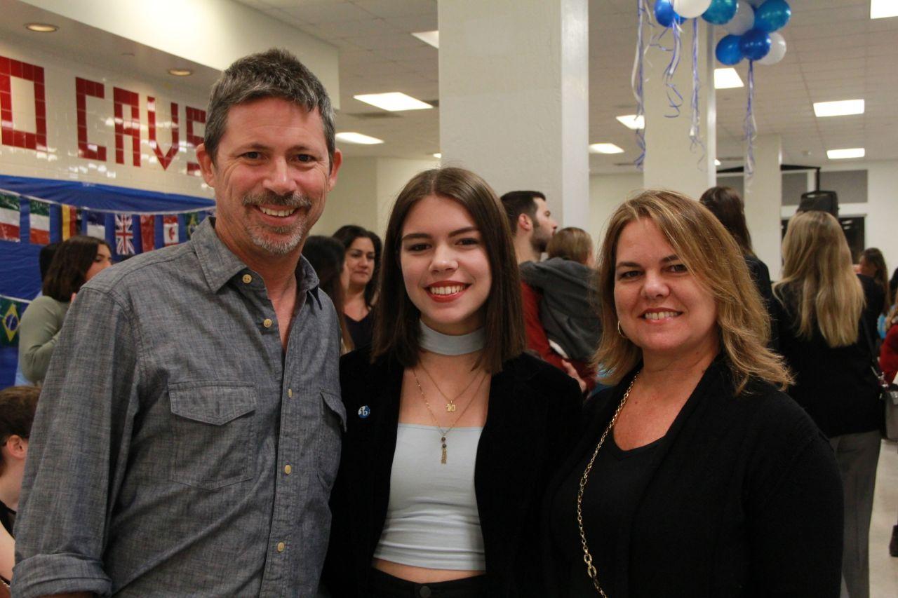 IB Class of 2017 Attend Annual Pinning