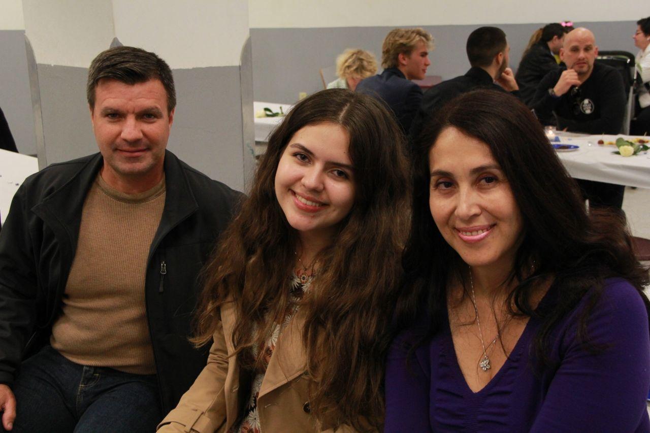 IB Class of 2017 Attend Annual Pinning