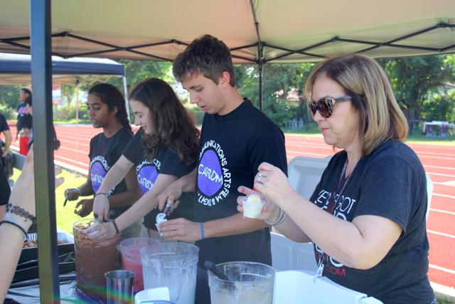 CAF&DM Students Bond at Field Day