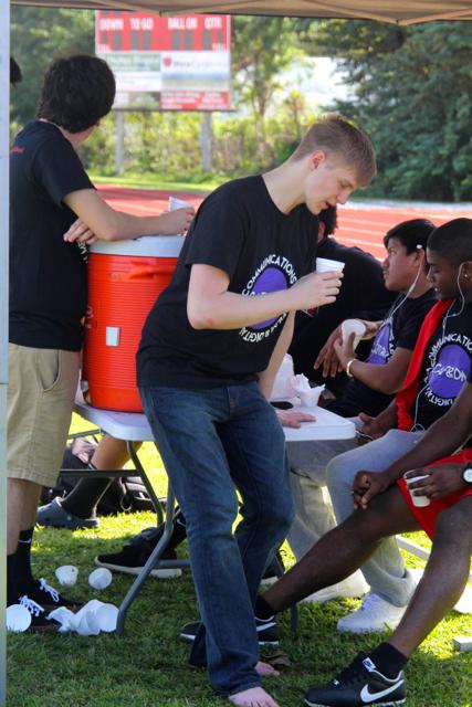 CAF&DM Students Bond at Field Day