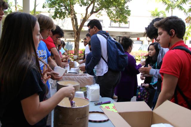 Seniors Enjoy Annual Sundaes