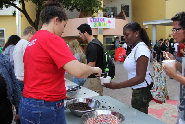 Seniors Enjoy Annual Sundaes