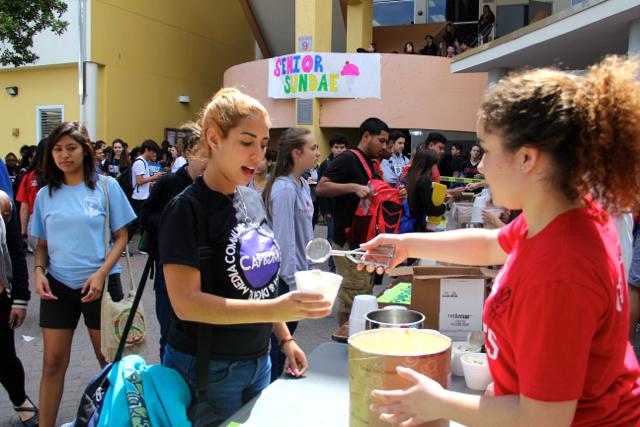 Seniors Enjoy Annual Sundaes