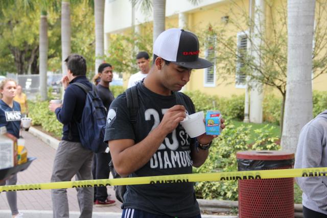 Seniors Enjoy Annual Sundaes
