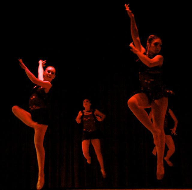 Gablettes Celebrate 40 Years at Revue
