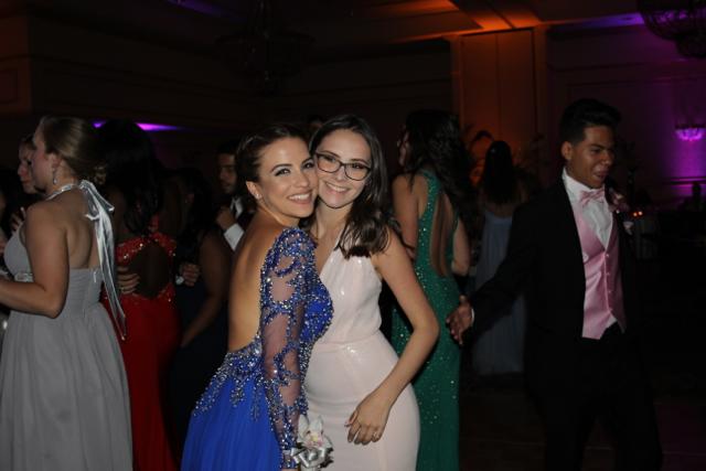 Gables Celebrate Prom Havana Style