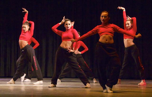 Gablettes Celebrate 40 Years at Revue