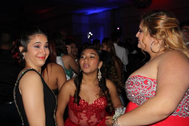 Gables Celebrate Prom Havana Style