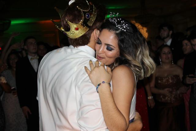Gables Celebrate Prom Havana Style