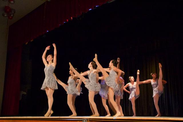 Gablettes Celebrate 40 Years at Revue