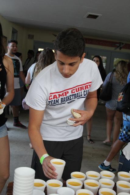 Seniors Bond at Annual Picnic