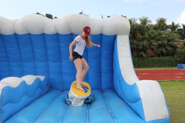 Seniors Bond at Annual Picnic