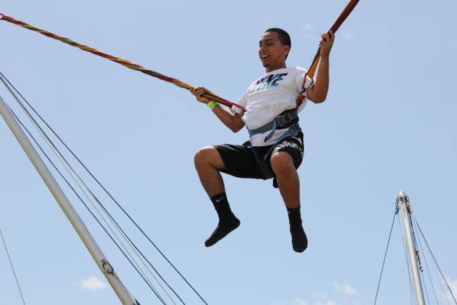 Seniors Bond at Annual Picnic