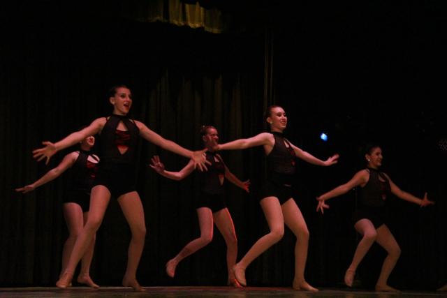 Gablettes Celebrate 40 Years at Revue