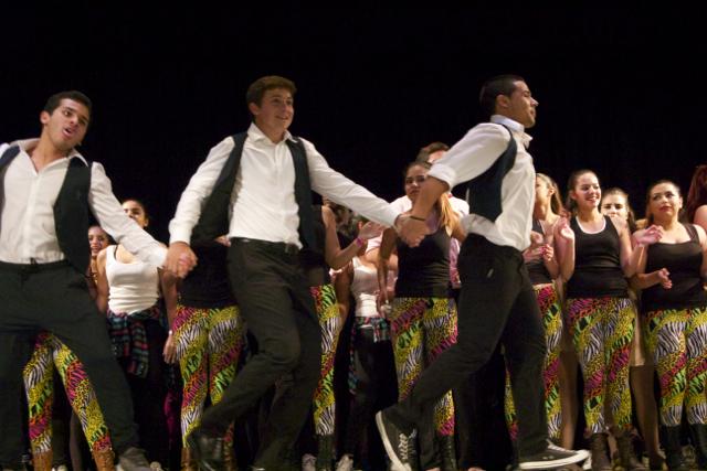 Gablettes Celebrate 40 Years at Revue