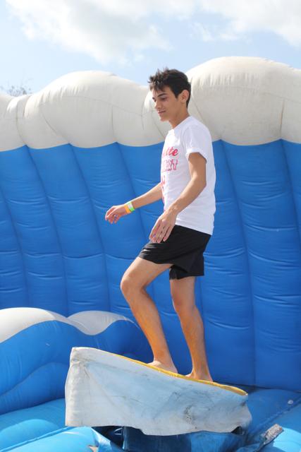 Seniors Bond at Annual Picnic