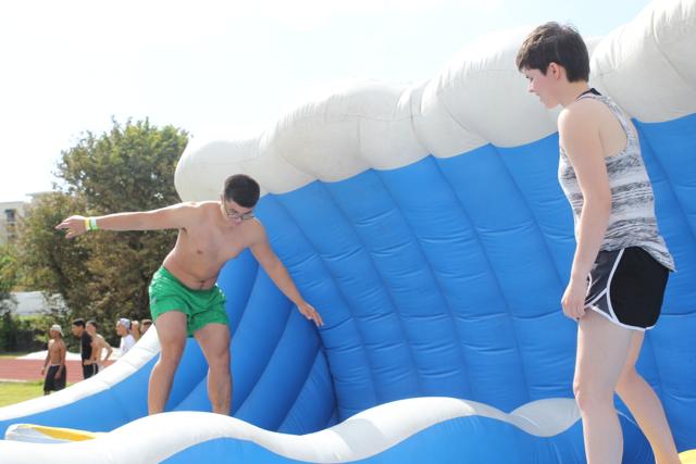 Seniors Bond at Annual Picnic