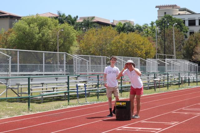 Seniors Bond at Annual Picnic