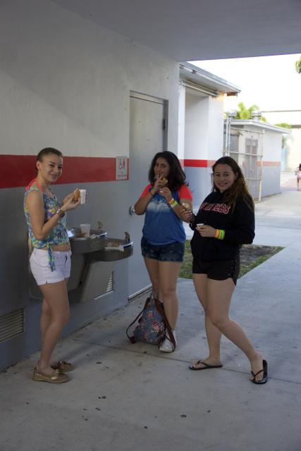 Seniors Bond at Annual Picnic