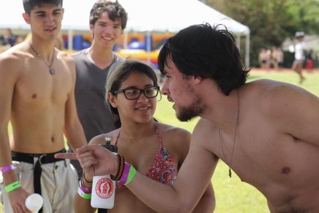 Seniors Bond at Annual Picnic