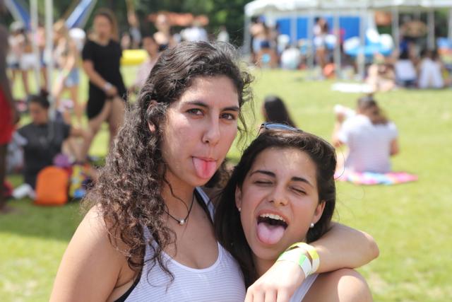 Seniors Bond at Annual Picnic