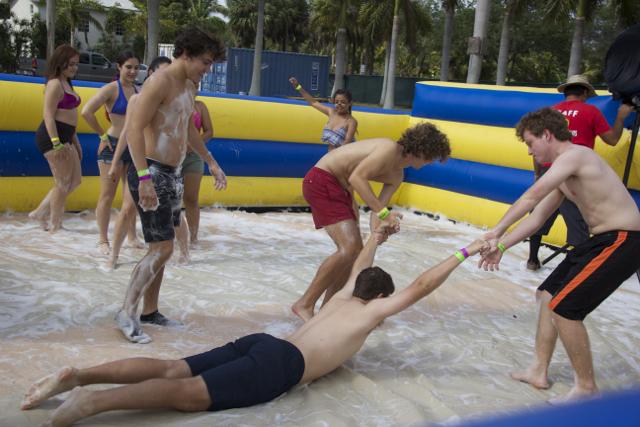 Seniors Bond at Annual Picnic