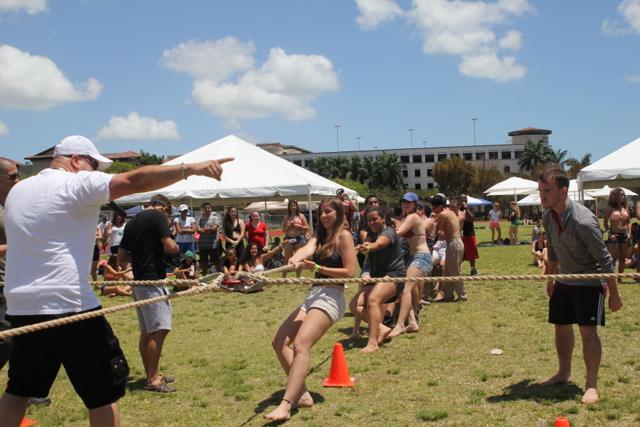 Seniors Bond at Annual Picnic