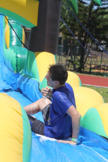 Seniors Bond at Annual Picnic