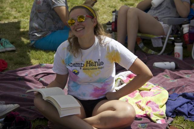Seniors Bond at Annual Picnic