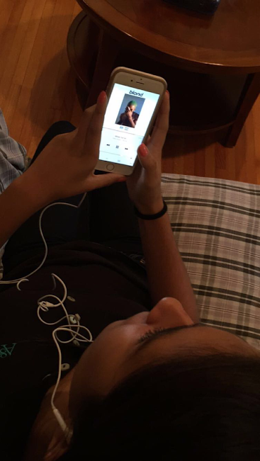 Frank Ocean fan listening to her favorite song "White Ferrari".