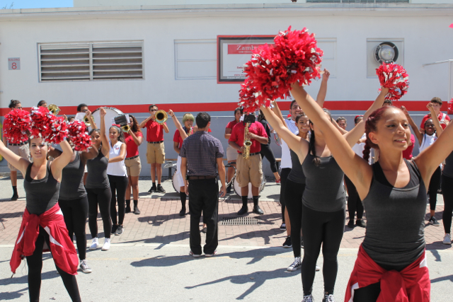 Spirit Pep Rally Takes Over Lunch!