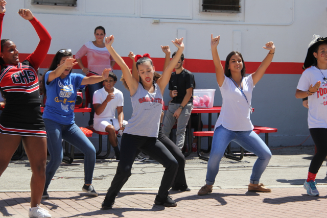 Spirit Pep Rally Takes Over Lunch!