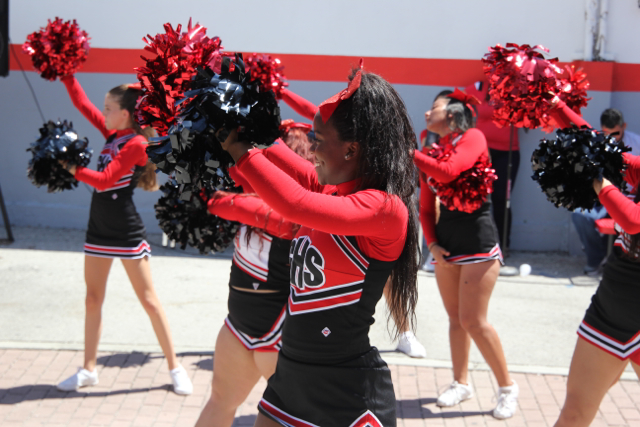 Spirit Pep Rally Takes Over Lunch!