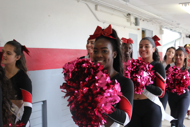 Seniors Honor Their Pep Rally Dressed In White