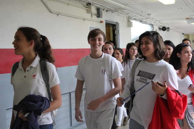 Seniors Honor Their Pep Rally Dressed In White