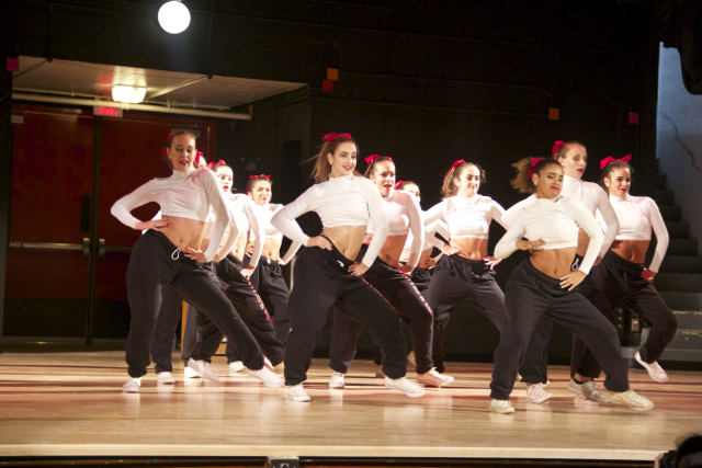 Seniors Honor Their Pep Rally Dressed In White