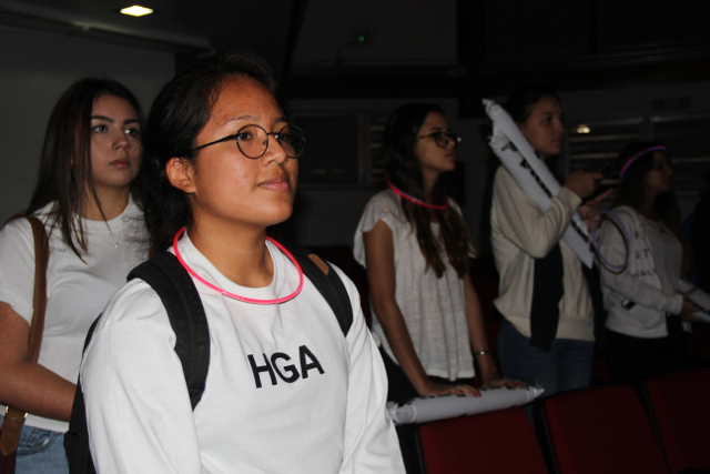 Seniors Honor Their Pep Rally Dressed In White