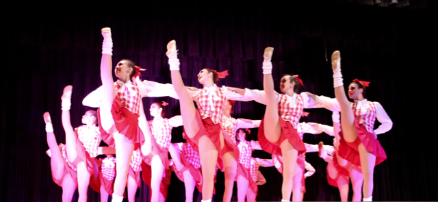 The+Gablettes+perform+their+famous+kick+line.