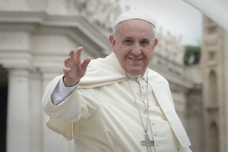 The+Pope+announced+that+all+priests+are+now+allowed+to+forgive+abortions.