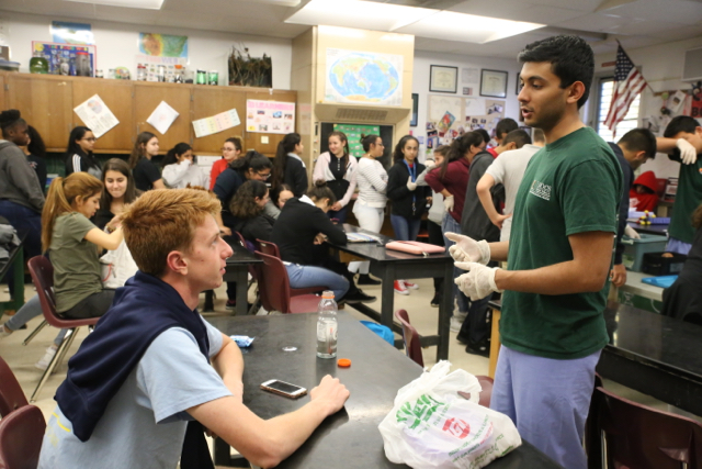 Cavaliers+Interact+With+UM+Medical+Students