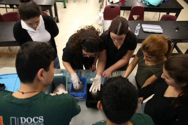 Cavaliers Interact With UM Medical Students
