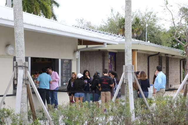 CAF&DM Students Take On Zoo Miami