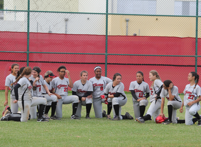 Lady Cavaliers Swing Through South Miami