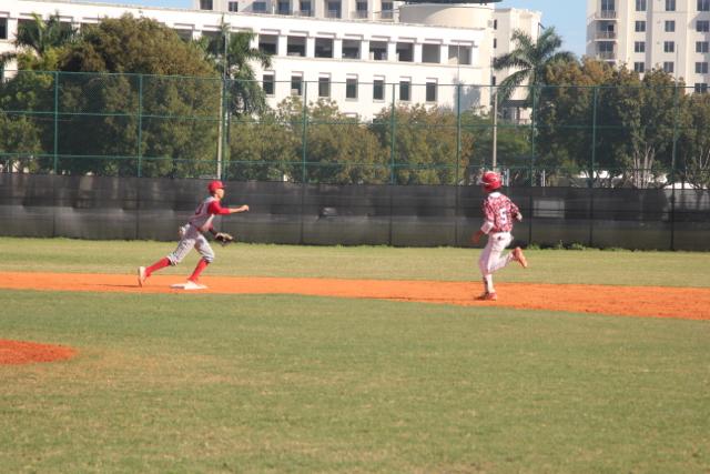 Gables+Baseball+vs+Miami+Beach